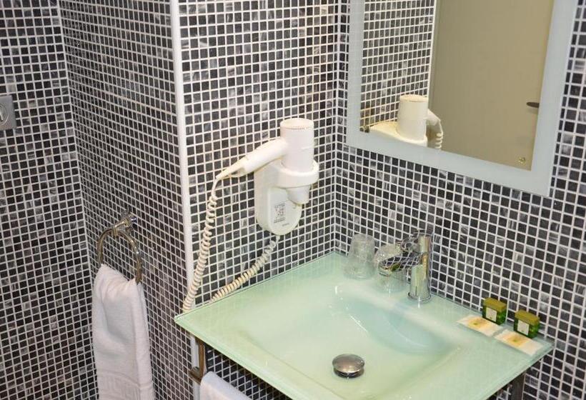 חדר סטנדרט, Logis Hôtel Saint Martin