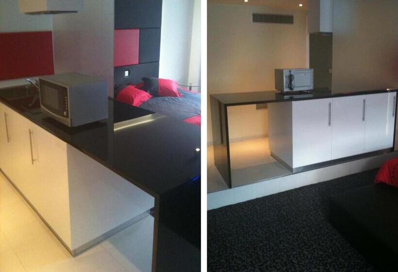 Апартаменты 1 Спальня, Tristar