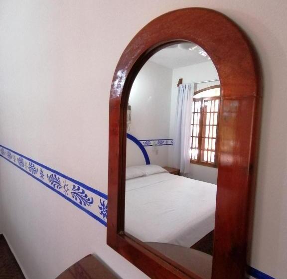 חדר סטנדרט עם מיטת קינג, Don Luis Hostal   Sucursal Galeana   Tecolutla