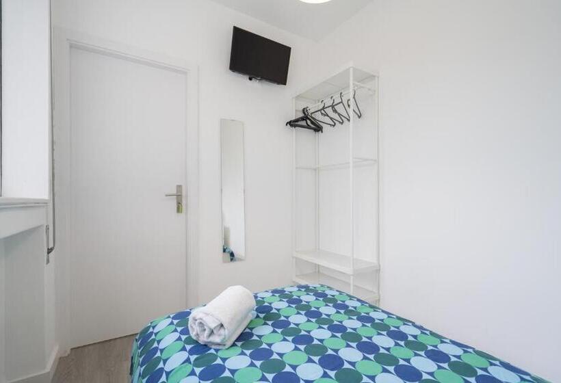 اتاق استاندارد یک نفره, Moreira 284