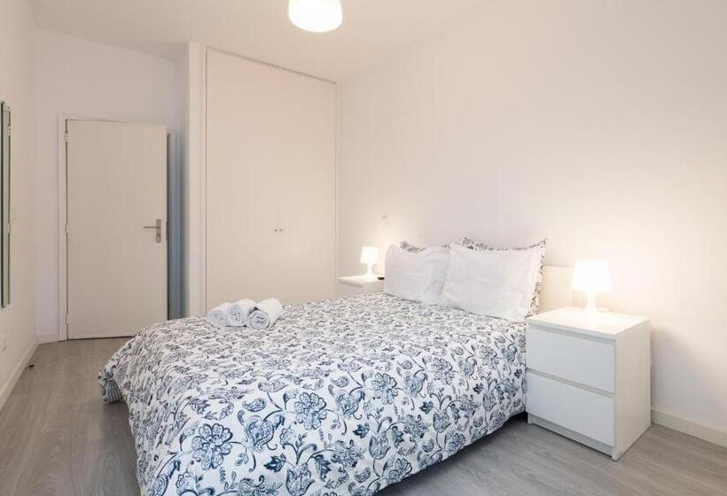 اتاق استاندارد با سرویس بهداشتی مشترک, Moreira 284