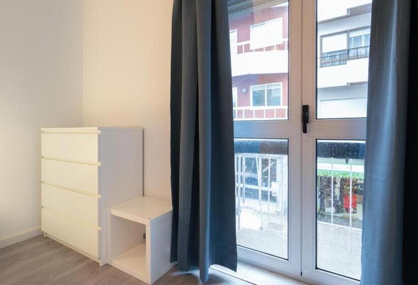 اتاق استاندارد با سرویس بهداشتی مشترک, Moreira 284