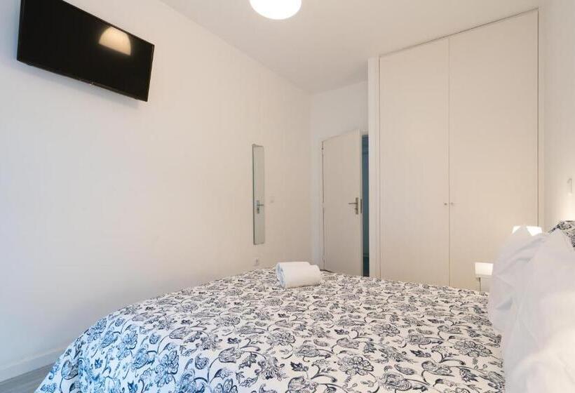 اتاق استاندارد با سرویس بهداشتی مشترک, Moreira 284