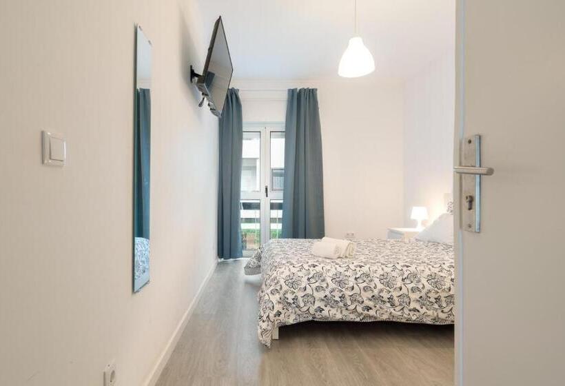 اتاق استاندارد با سرویس بهداشتی مشترک, Moreira 284