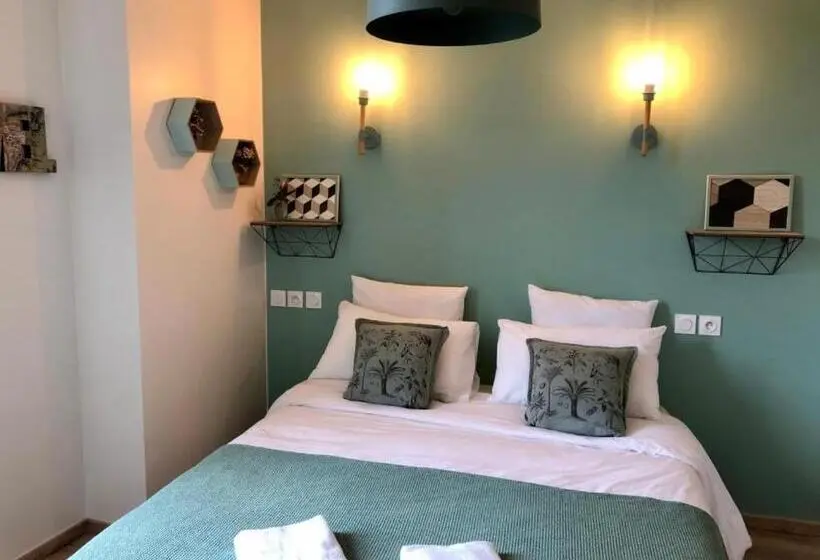 ガーデンビュースタンダードルーム, Chambres D Hôte & Gîte Château Le Conte Saint Emilion