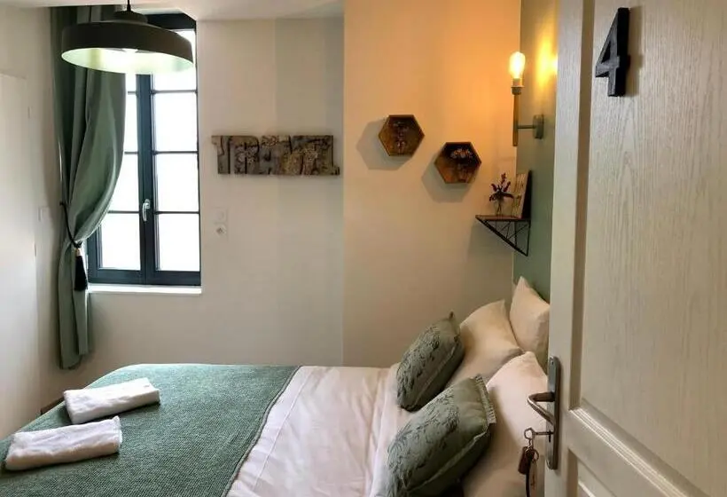 ガーデンビュースタンダードルーム, Chambres D Hôte & Gîte Château Le Conte Saint Emilion