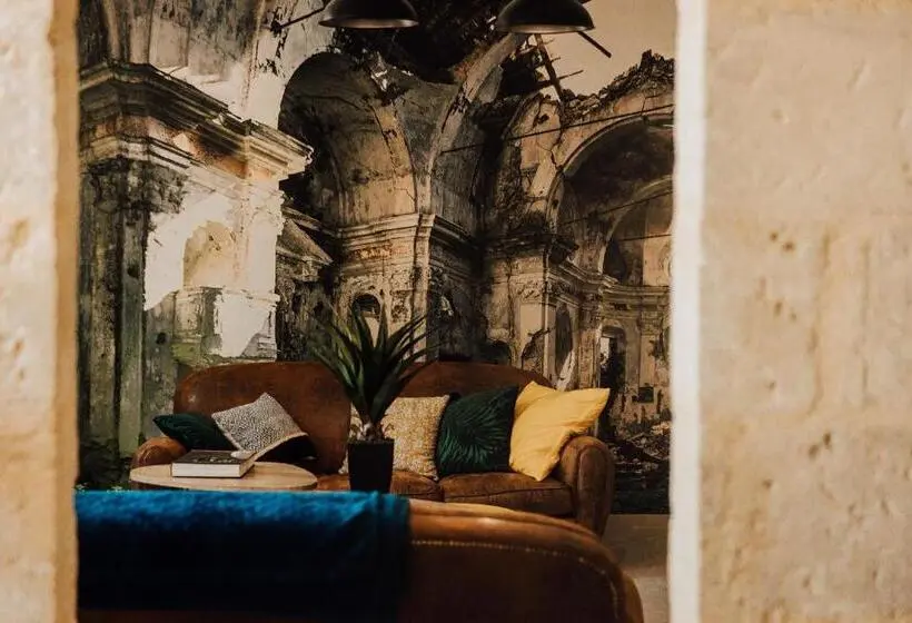庭の見えるスタンダードトリプルルーム, Chambres D Hôte & Gîte Château Le Conte Saint Emilion