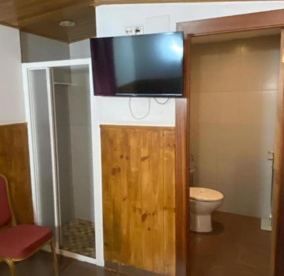 اتاق استاندارد, Lf Habitación Familiar Con Balcón Y Baño Privado   No Fumadores   Sin Ascensor