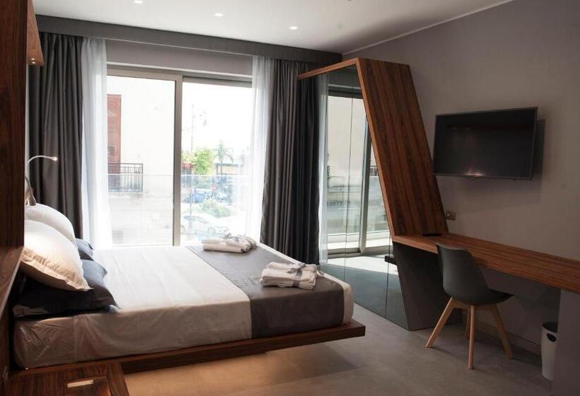 オーシャンビュースイート, B&b Rakel Home