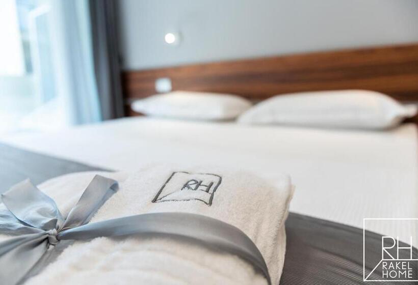 スーペリアールーム, B&b Rakel Home