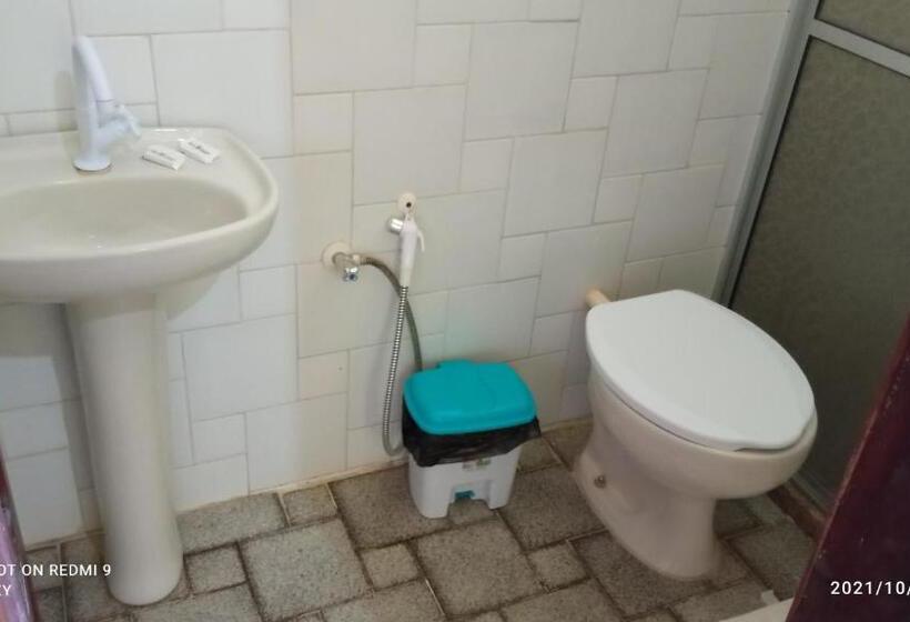 חדר סטנדרט לשלושה עם מרפסת, Pousada Canedo