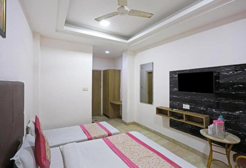 高级家庭房间, Sterling Inn, New Delhi