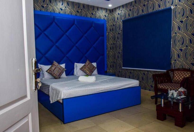 اتاق اکونومی, Clifton Rezidor