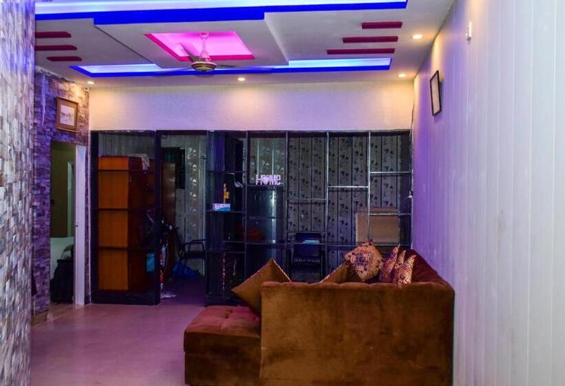 اتاق خانوادگی, Clifton Rezidor