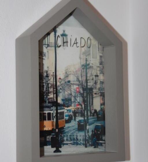 اتاق استاندارد سه نفره, Guest House Guerra Junqueiro Ii