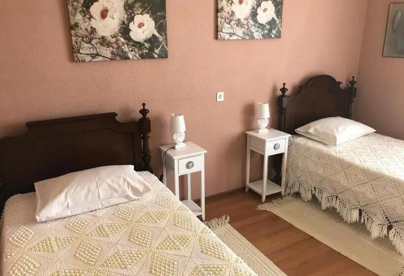 スイート, Residencia Maria Jose