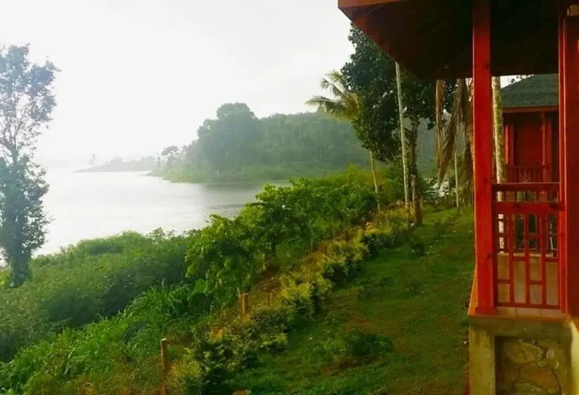 スタンダードトリプルルーム, Room In Guest Room   Lakerose Wayanad Resort   Water Front Grandeur