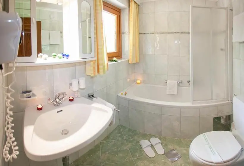 اتاق استاندارد با بالکن, Zeitlos Apartments   Neu Ab Dezember 2024