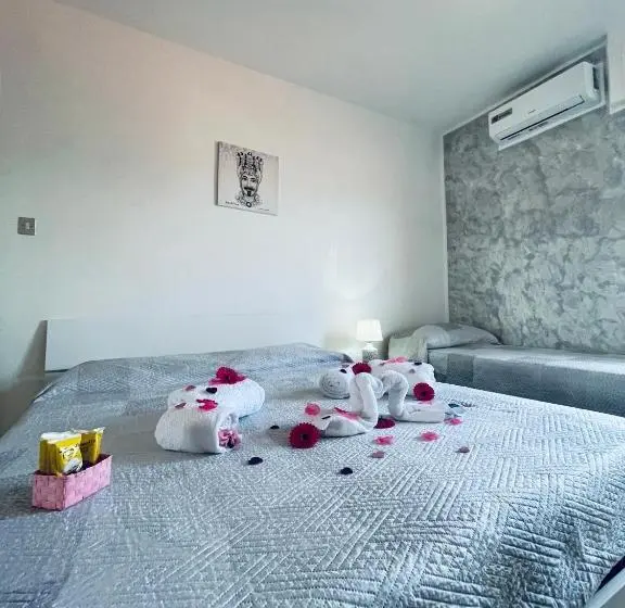 اتاق استاندارد سه نفره, B&b Marrelli Crotone
