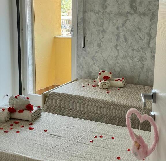 اتاق استاندارد با بالکن, B&b Il Cuore Di Kroton