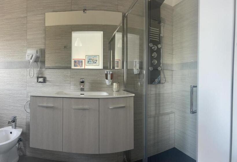 Номер Deluxe с Балконом, B&b Oasi Sul Mare San Salvo Marina