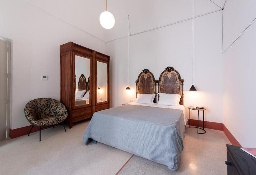 חדר סופריור, Dimora Del Vescovo Guest House