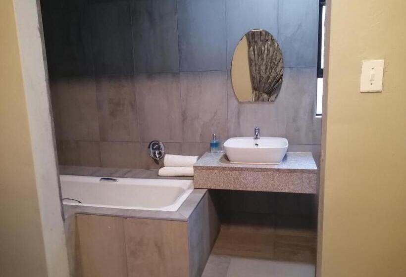 اتاق لوکس, Sibebe View Villa