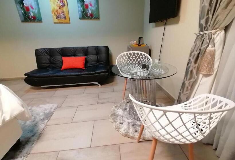 اتاق استاندارد با بالکن, Sibebe View Villa