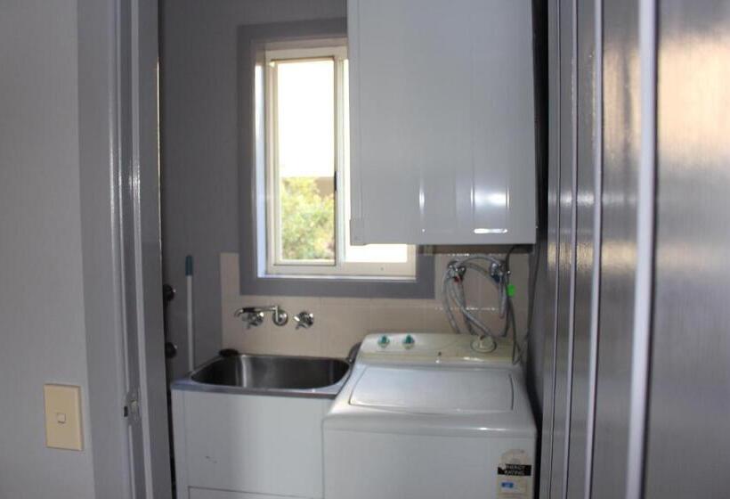 2 Bedroom Apartment with Views, Aqualuna Apartments