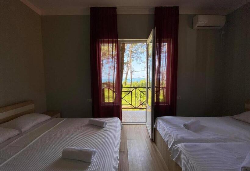 اتاق استاندارد چهار تخته با چشمانداز دریا, Bajo Shekvetili