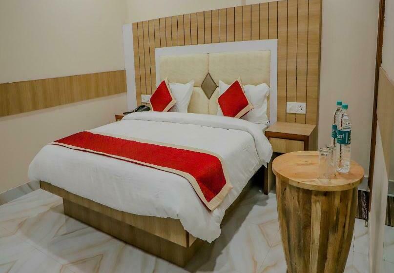 اتاق لوکس, Komal Inn