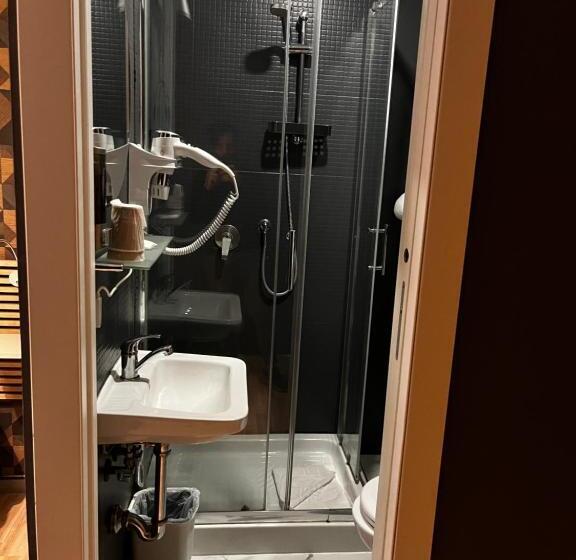 اتاق اکونومی, Prati Comfort