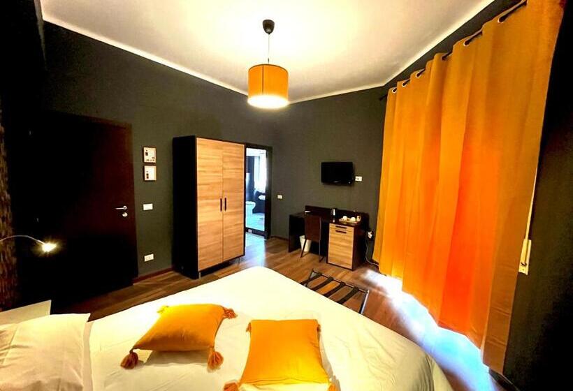 اتاق لوکس با بالکن, Prati Comfort