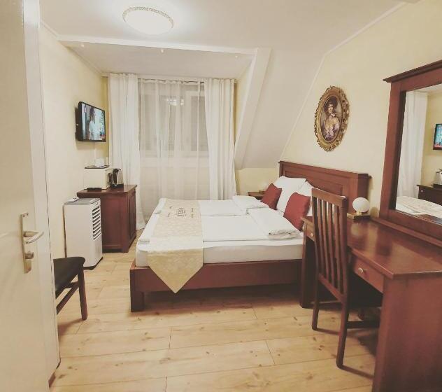 スタンダードルーム, Esos Hotel Quelle