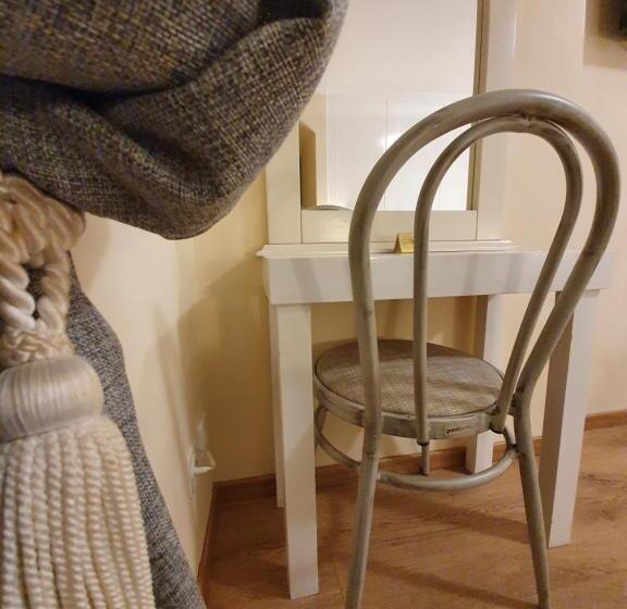 スタンダードトリプルルーム, Esos Hotel Quelle