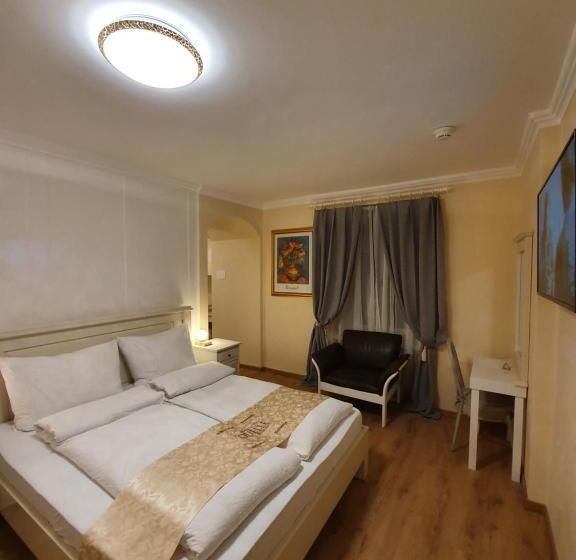 スタンダードトリプルルーム, Esos Hotel Quelle