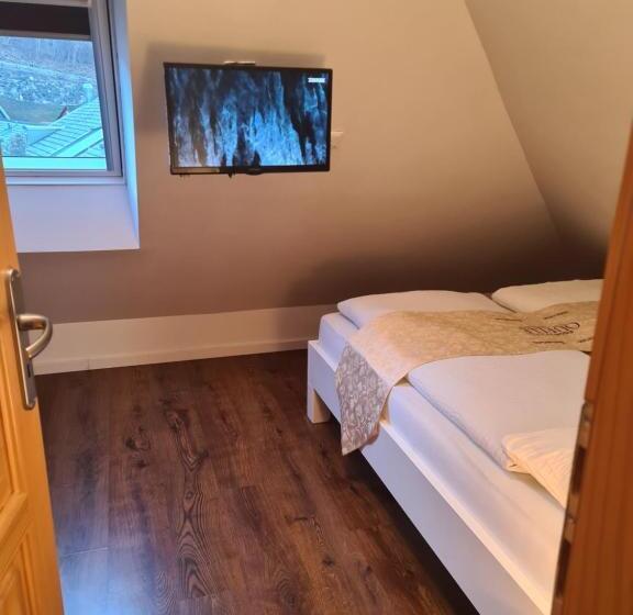 バルコニー付き1ベッドルームアパートメント, Esos Hotel Quelle