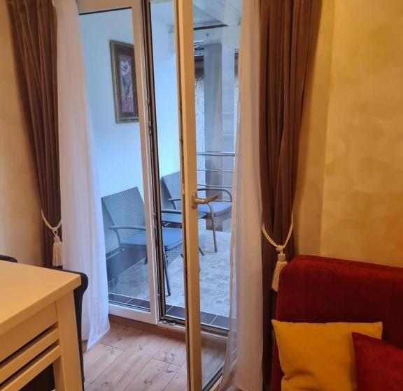 ファミリールーム, Esos Hotel Quelle