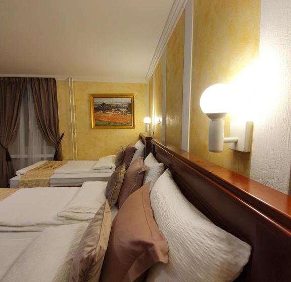 スタンダードトリプルルーム, Esos Hotel Quelle