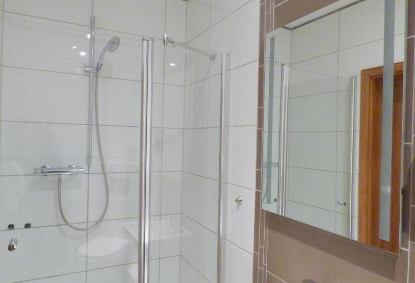 스탠다드 룸, Akazienhof