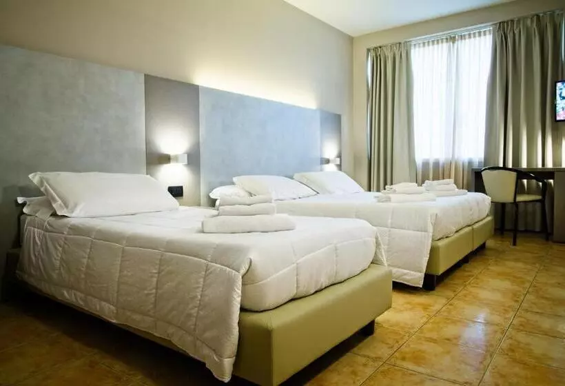 スタンダードトリプルルーム, Albergo Papillon