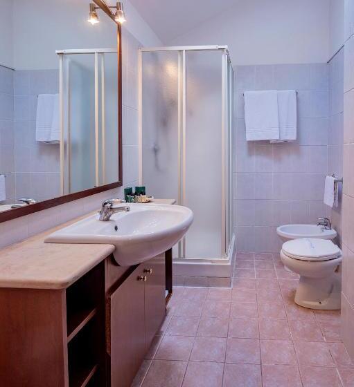 חדר משפתחתי סופריור, Corona & Spa