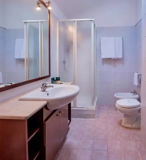 اتاق سوپریور خانوادگی, Corona & Spa