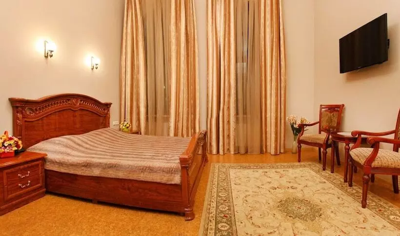 سوییت جونیور, Ekaterina