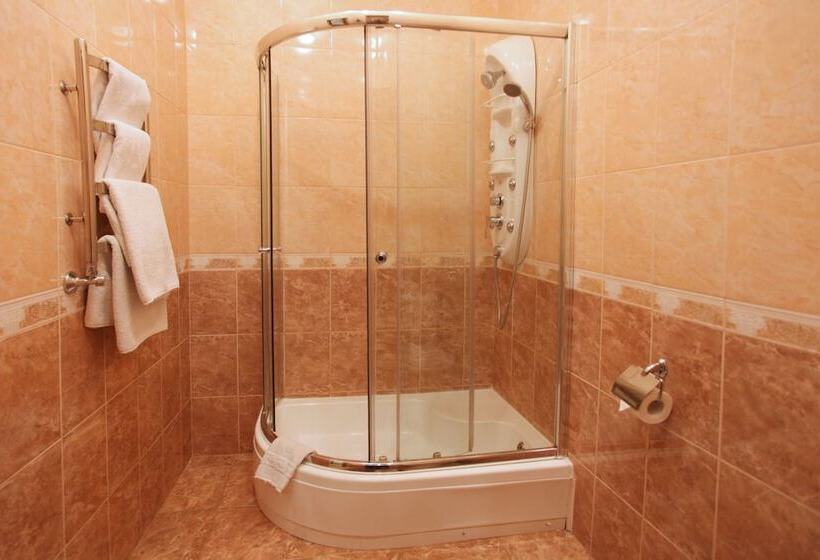 Standart Oda, Ekaterina