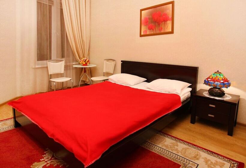 Standart Oda, Ekaterina