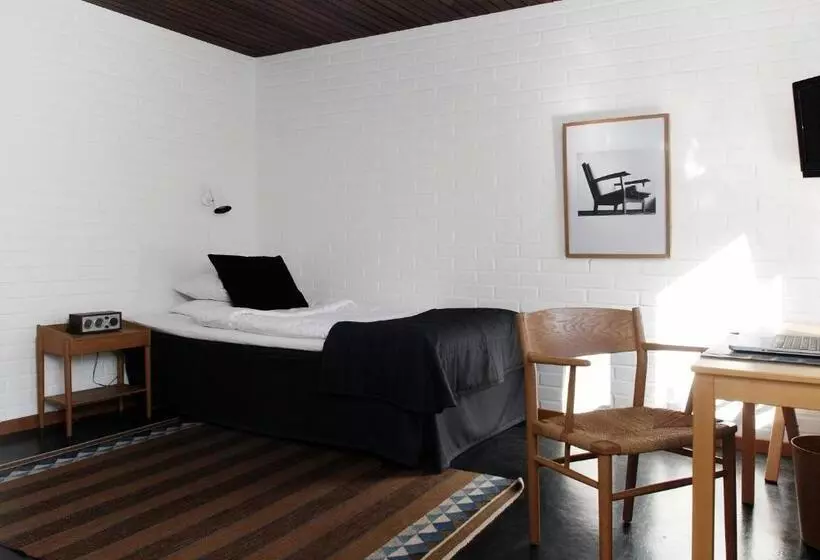 Standard Yhden Hengen Huone, Ekebacken Hotell & Konferens
