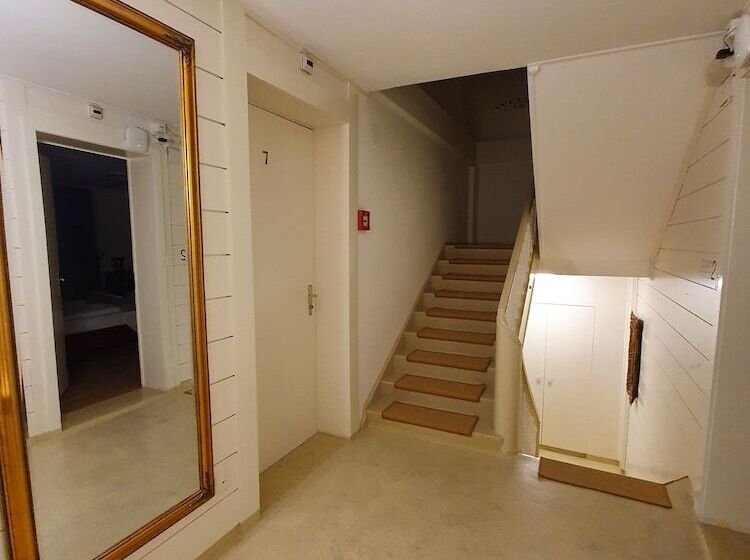 ファミリールーム, Esos Hotel Quelle