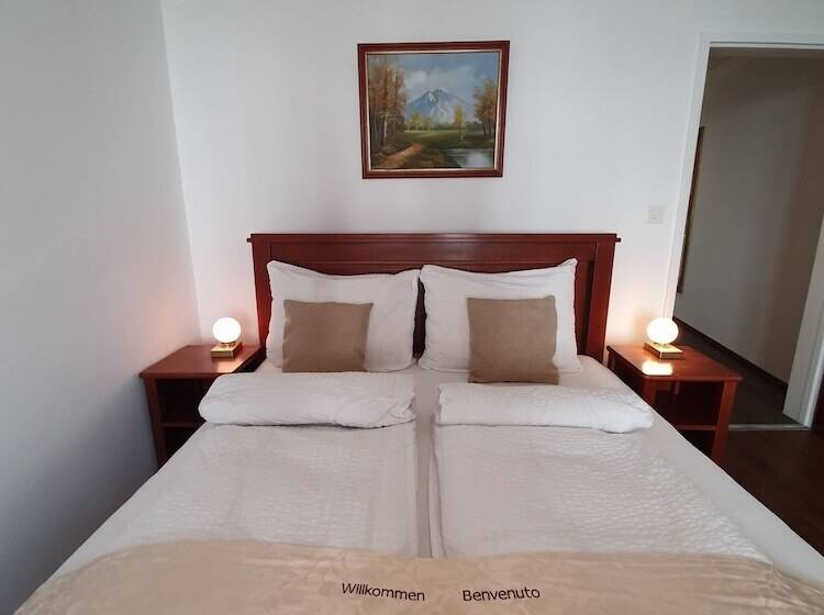 ファミリールーム, Esos Hotel Quelle