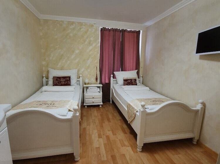 ファミリールーム, Esos Hotel Quelle